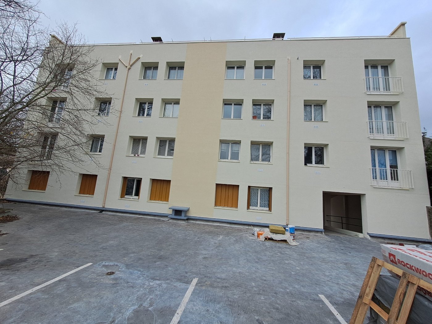 Façade arrière de la copropriété de Boissy-Saint-Léger après ITE